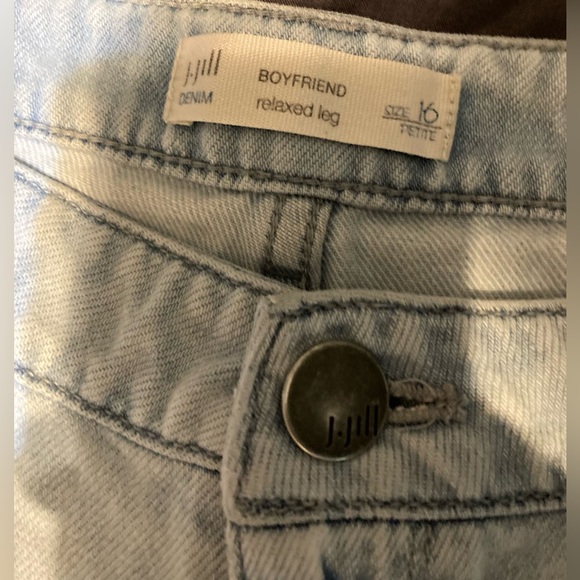 Ladies Size 16 Petite J. Jill Relaxed Leg Boyfriend Light Washed Jeans - Picture 6 of 16